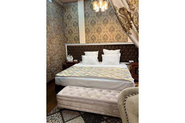 Caravan Hotel