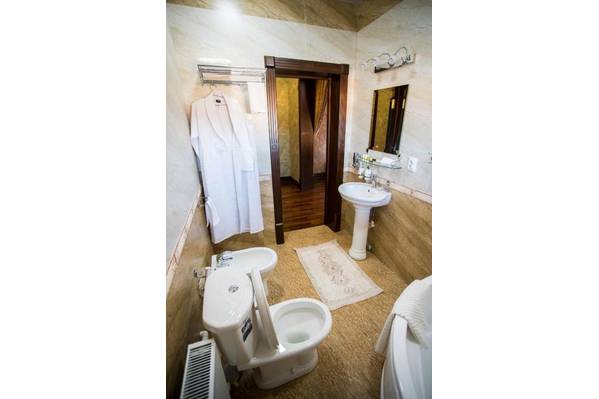 Caravan Hotel