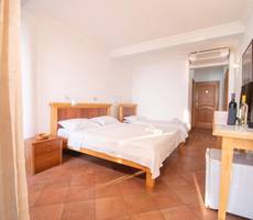 Levantin Inn