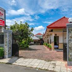 OYO 2835 Sakinah Family Residence