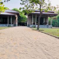 Nagenahira Beach Villa