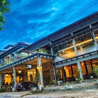 Oak Ray Ella Gap Hotel 