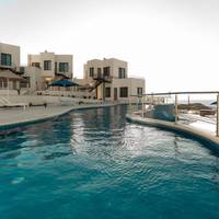 Diamond Palm Hotel & Resort