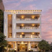 Taj Pyramids View Inn