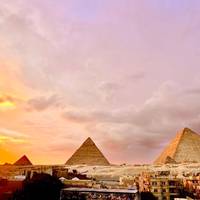 The Pyramids Inn Cheops