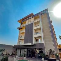 Pyramids Oasis Hotel