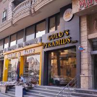 Gold's Pyramids Hotel