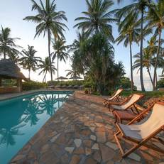 Kinasi Lodge