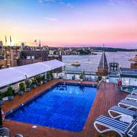 Holiday Inn Old Sydney