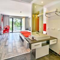 Double or Twin Room with Park View (3 Adults)