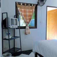 Budget Double Room with bathroom outside bedding unit