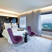 Junior Queen Suite