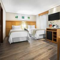 Green Floor Room Twin