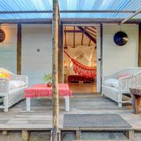 Bungalow with Garden View