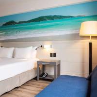 Superior King Room with Sofa Bed and Partial Sea View