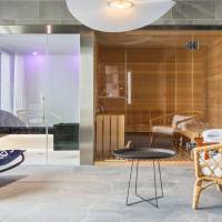Junior King Suite with Round Bed and Spa Access