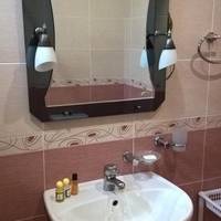Трехместный