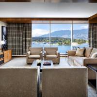 Fairmont Gold Corner Harbour and Mountain View Suite with King Bed