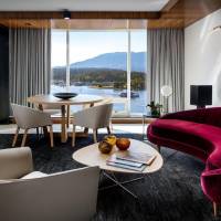 Signature Harbour King Suite with Harbour View