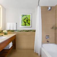 Premium, Guest room, 1 King, City view