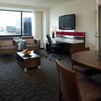 Deluxe One-Bedroom Suite