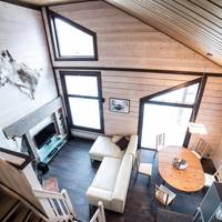Three-Bedroom Cottage with Sauna