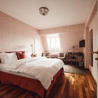 Double Room with Queen Size Bed