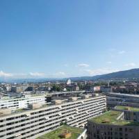 Panoramic King Room with Mountain View - High Floor