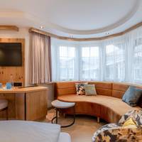 Large Double Room with Matterhorn View