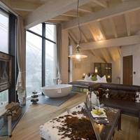 Matterhorn Roof Suite with Matterhorn View House A