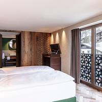 Large Twin Room with Balcony