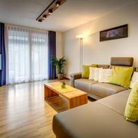 Apartment (4 Adults)