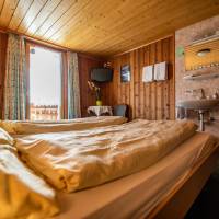 Twin Room with Shared Bathroom