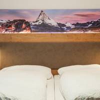 Three-Bedroom Apartment with Mountain View