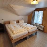 Zweibettzimmer mit Gemeinschaftsbad und TV ohne Balkon