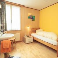 Single Room with Shared Bathroom