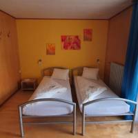 Budget Twin Room with Shared Bathroom and Balcony