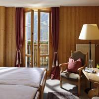 Double Room with Balcony and Mountain View
