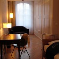 Single Room with Shared Bathroom