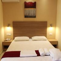 Apartment with Garden Access (2-4 Adults)