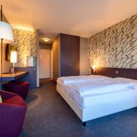 Twin Room with Lake View and Balcony