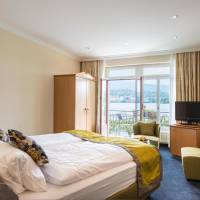 Superior Twin Room with Lake View and Balcony