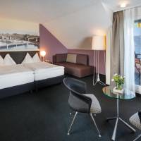 Junior Suite with Lake View