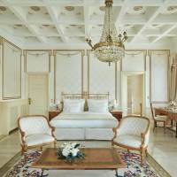 Ritz Suite with Lake View