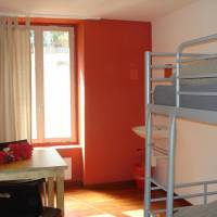 Budget Twin Room with Shared Bathroom