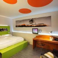 Standard Queen Room
