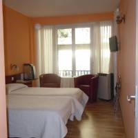 Standard Twin Room with Lake View