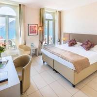 Deluxe Double Room with Lake View