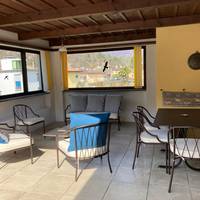 Family Four-Bedroom Apartment with Terrace