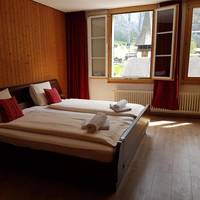 Apartment (5 Adults)
